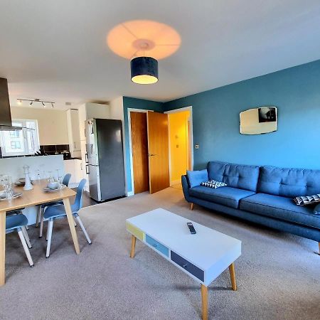 Luxury 2-Bedroom Service Apartment With Balcony Manchester Extérieur photo