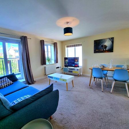 Luxury 2-Bedroom Service Apartment With Balcony Manchester Extérieur photo